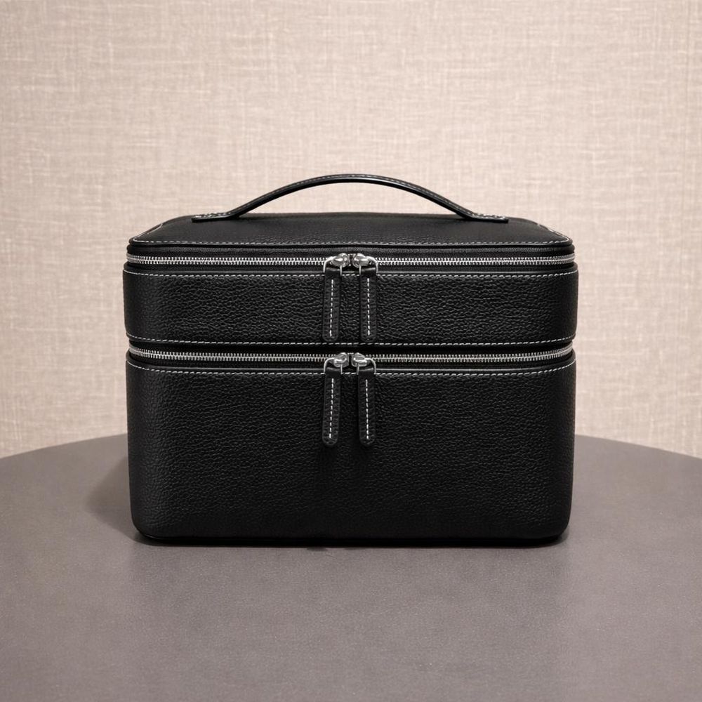 First-layer Cowhide Makeup Bag - Spacious Cosmetic detail photo 2