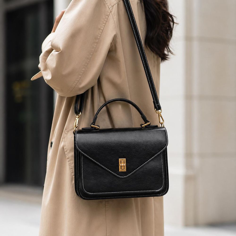 Genuine Leather Vintage Crossbody Shoulder Bag detail photo 3