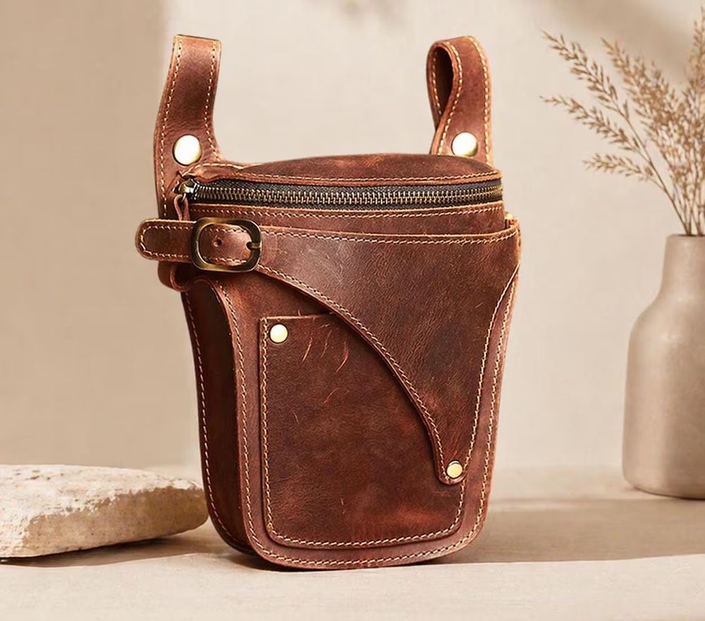 Genuine Leather Waist Bag detail photo 2