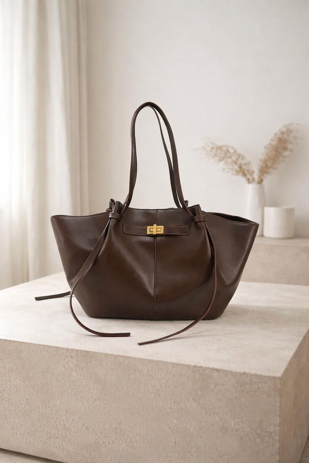 Large Capacity Trapeze Shoulder Bag – PU detail photo 2