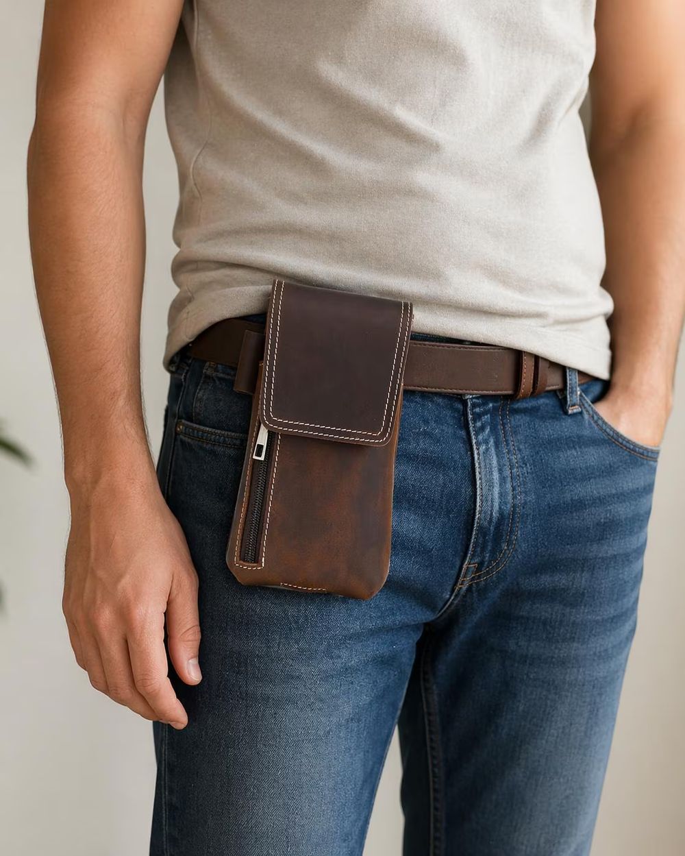 Men's Vintage Leather Waist Belt Bag detail photo 4