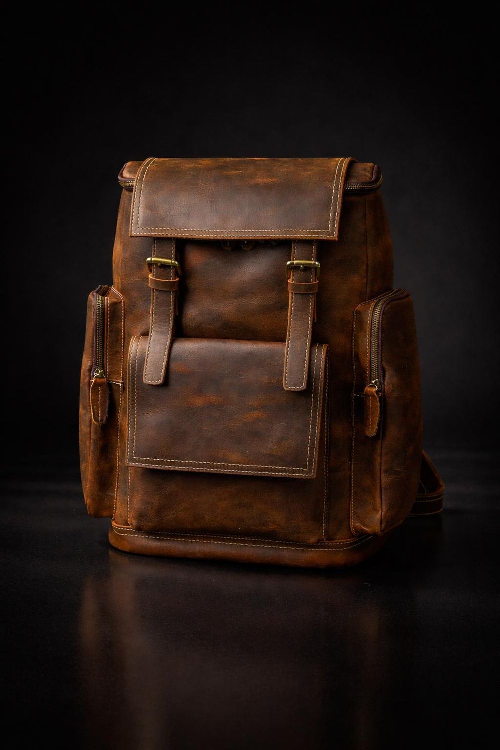 Men’s Vintage Leather Backpack – Crazy Horse detail photo 3