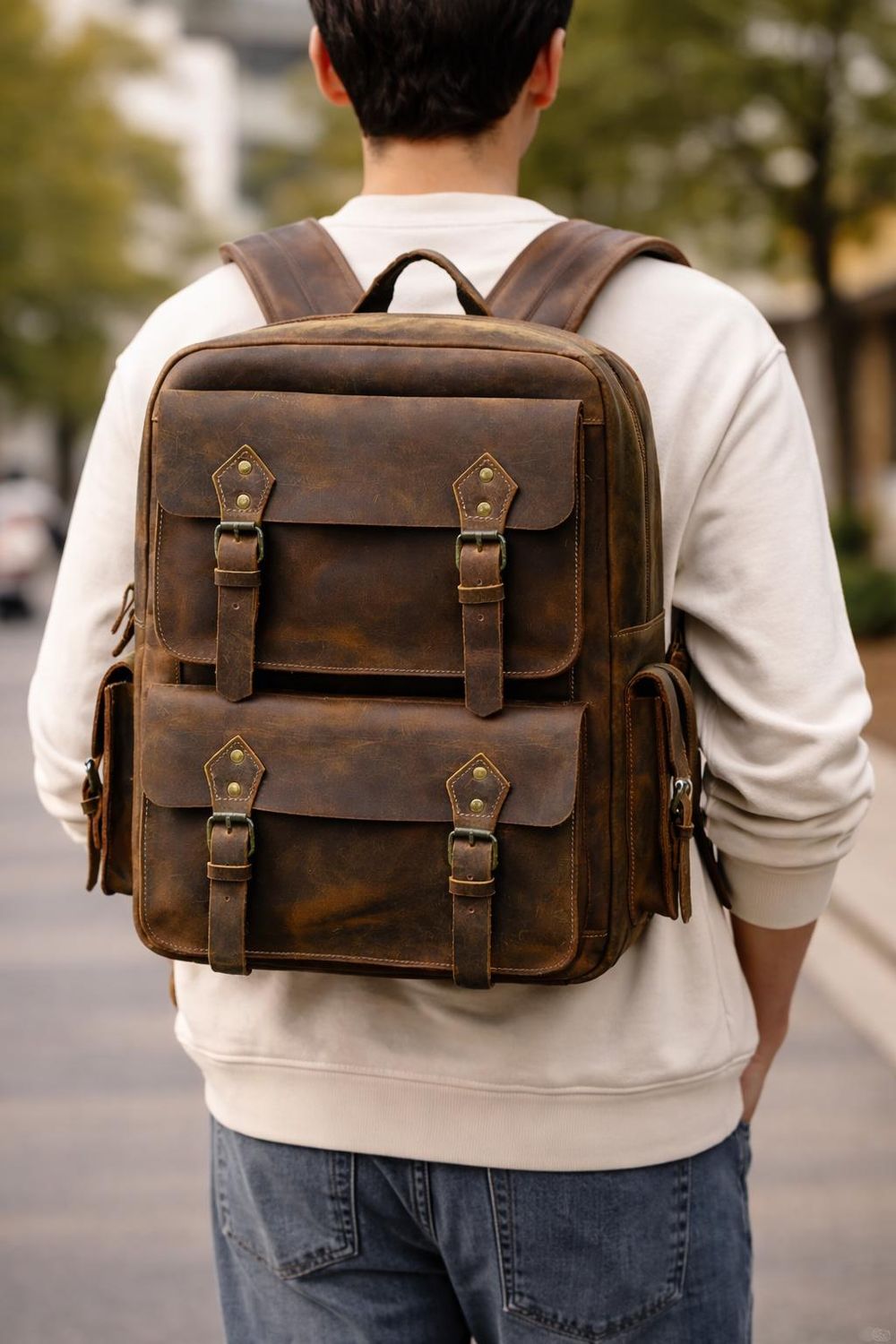 Vintage Crazy Horse Leather Backpack detail photo 4